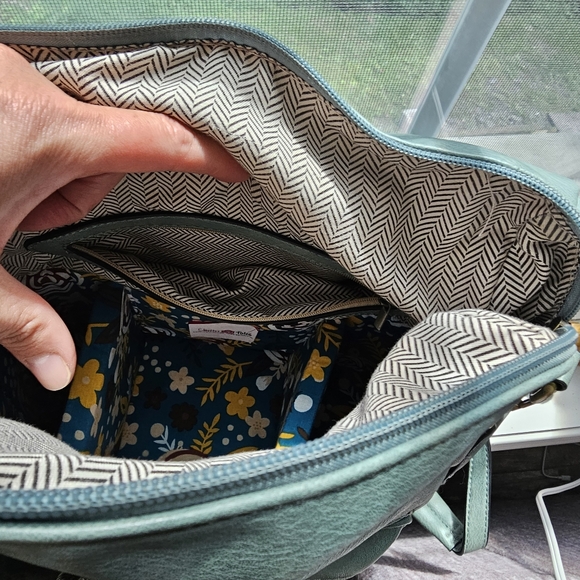 SHUTTER TOTES CAMERA BAG - Picture 8 of 10